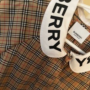 Burberry Button Down Round Neck Logo